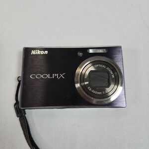 Nikon Coolpix S610 10 MP Digital Camera With 4x Zoom PARTS REPAIR ONLY